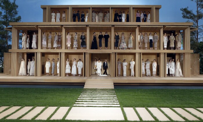 La 'casa de muñecas' de Chanel en la Alta Costura de París
