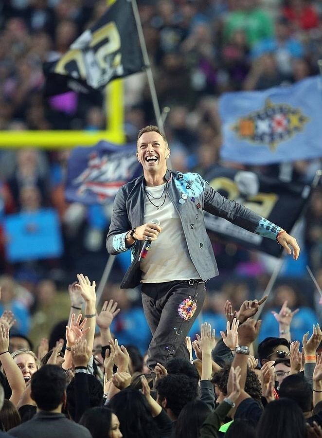 Chris Martin, aclamado en la Super Bowl 2016