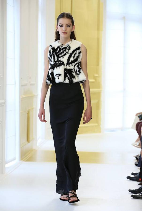 Top blanco y negro, de Alta Costura de Dior