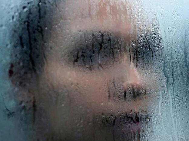 'Transparente', imagen de la campaña de la ONU 'Lágrimas silenciosas'/Belinda mason