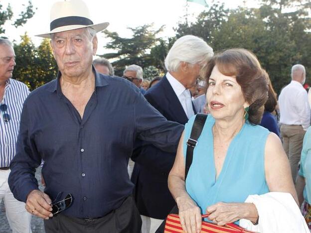 Una imagen de Mario Vargas Llosa y su exmujer en el año 2014./Gtres
