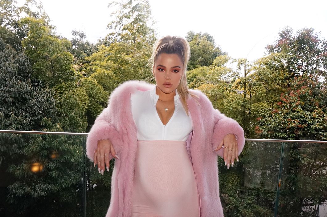 La increíble metamorfosis de estilo de Khloé Kardashian: Marzo, 2018