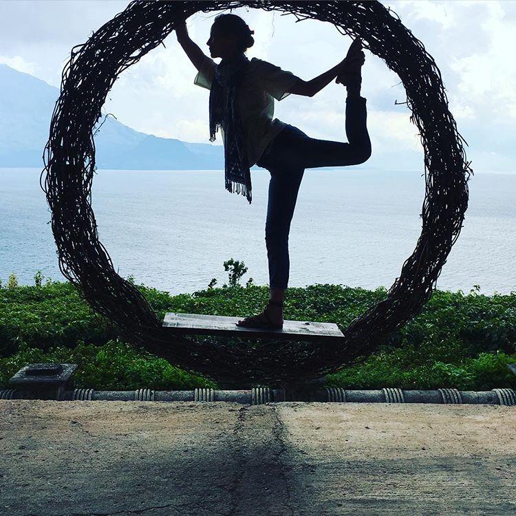 Las famosas y sus mejores posturas de yoga en Instagram: Christy Turlington