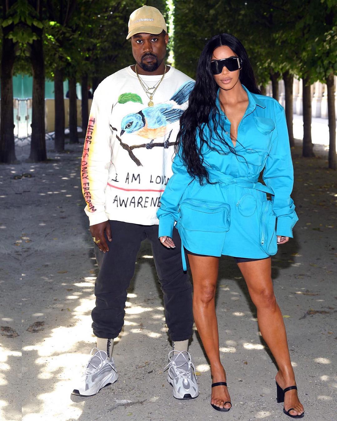 Cómo llevar una blazer como vestido: Kim Kardashian