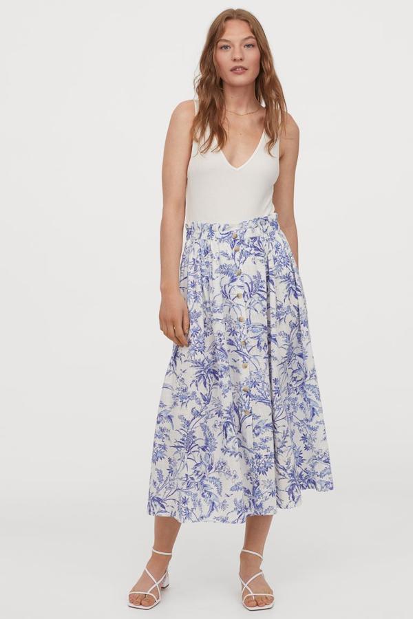 Las faldas estampadas más bonitas del verano están en H&M y estas son las que tienes que fichar para las rebajas