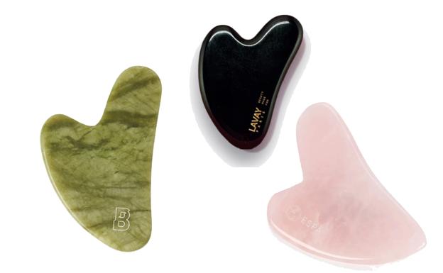 Gua Sha qué es y cómo se utiliza la herramienta para masajes faciales