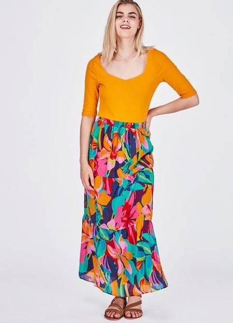 Puedes comprar la falda de Naf Naf con descuento