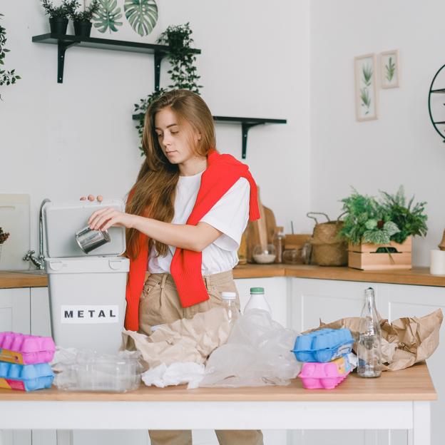 El primer paso para alicar el método de las 5s es clasificar y tirar lo innecesario.