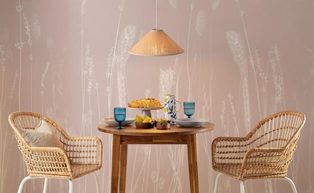 Papel pintado en tono Pink Clay de Hovia.