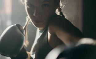 Hacer boxeo a los 50: los beneficios ocultos del deporte que quema calorías, fulmina el estrés y sube la autoestima