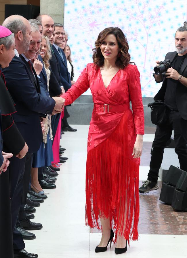 Isabel Díaz Ayuso celebra el Dos de Mayo con un espectacular vestido