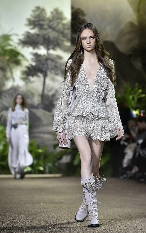 Tonos pastel en el desfile de Elie Saab