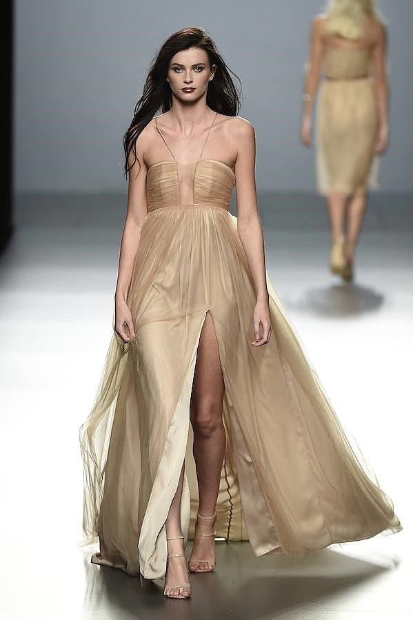 Desfile The 2nd Skin en la MBFWM: vestido gasa