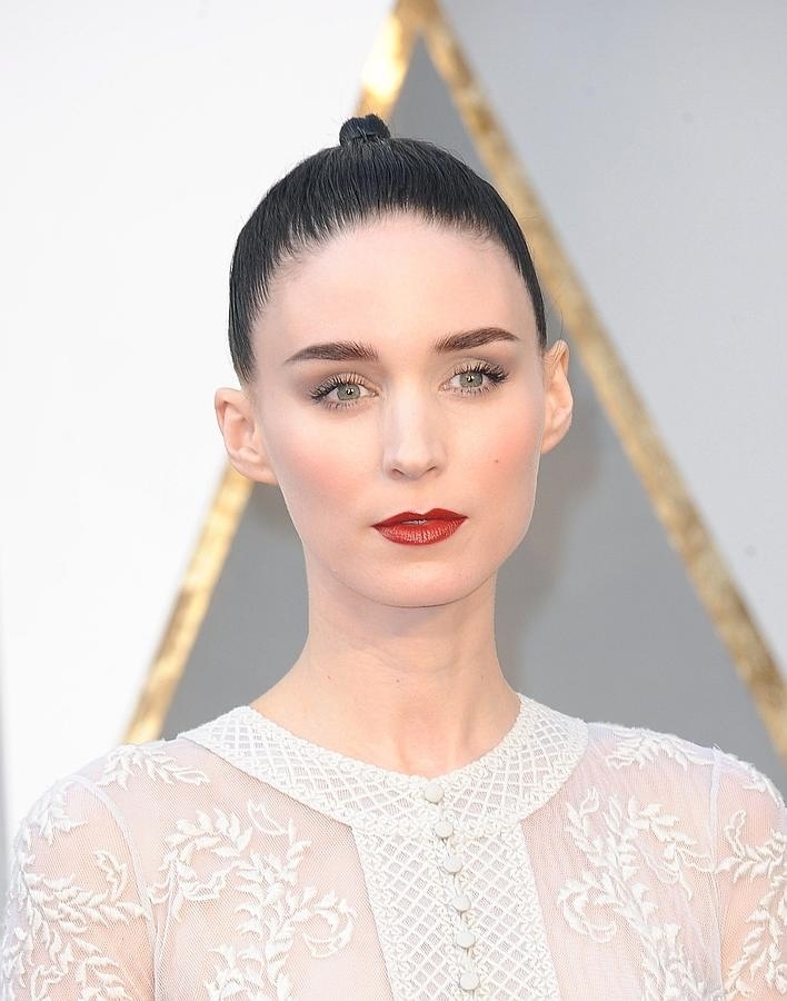 Los peinados y maquillajes de los Oscar: Rooney Mara