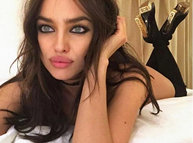 Irina Shayk Vestida O Desnuda Mujer Hoy