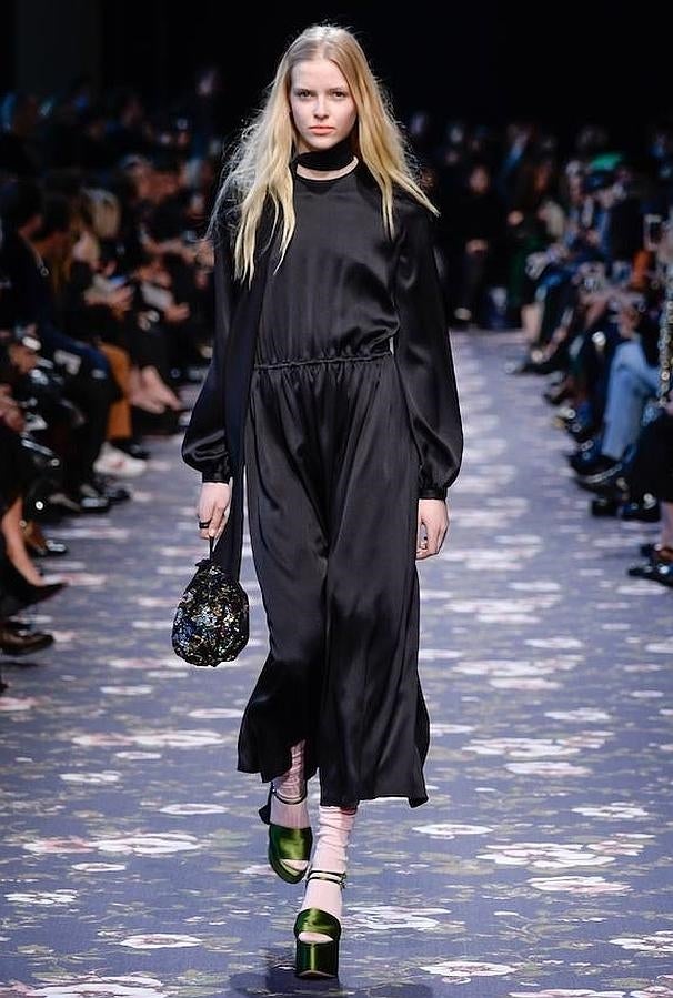 Vestido negro de Rochas para el invierno 2016-2017