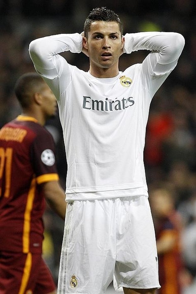 Cristiano Ronaldo durante el partido de Champions contra la Roma./gtres.