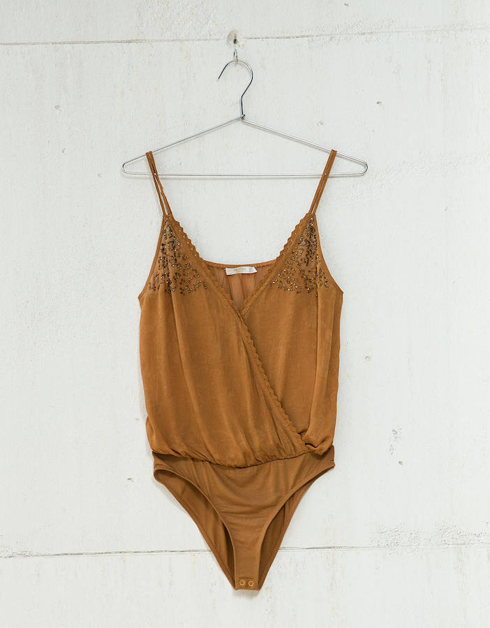 Body camel de Bershka