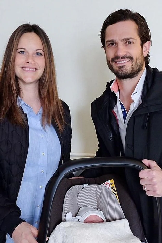 Primera foto del bebé de Carlos Felipe y Sofía de Suecia./gtres.