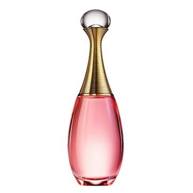 J'Adore La Nouvelle Eau Lumiére de Dior (109 €). En su nueva composición François Demachy, el perfumista creador de Dior, ha apostado por el nerolí de Vallauris.