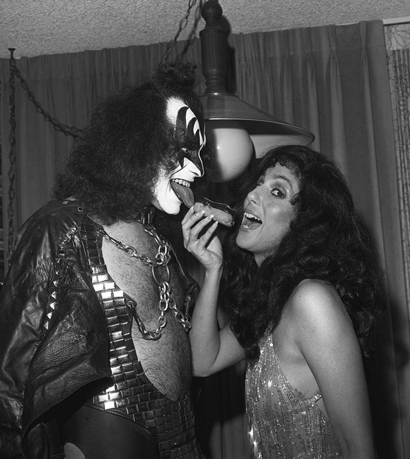 Los amores de Cher: Gene Simmons