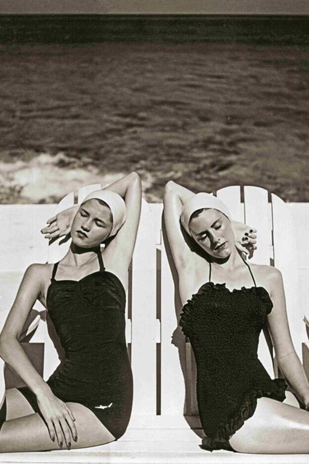 Gemelas en la playa/Louise Dahl-Wolfe