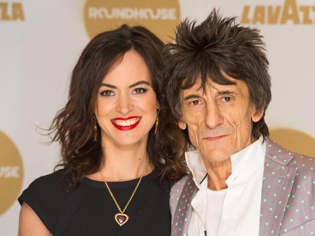 Ronnie y Sally Wood en una imagen reciente./cordon press.