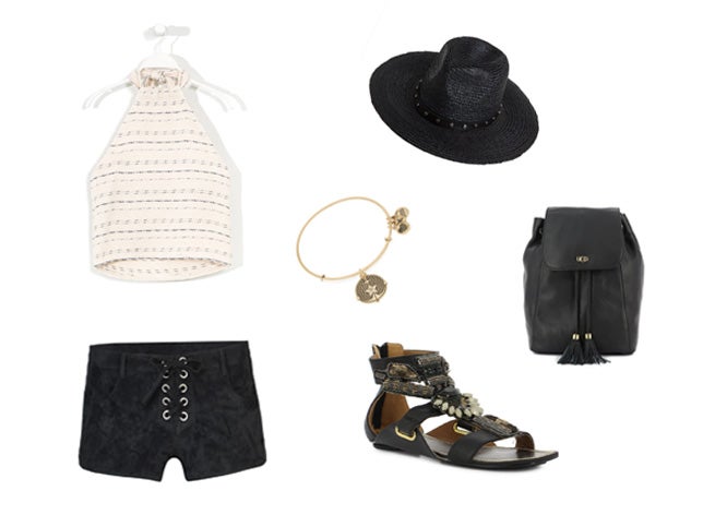 Look para ir de festival con shorts negros