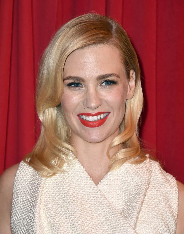 Famosas con long bob: January Jones