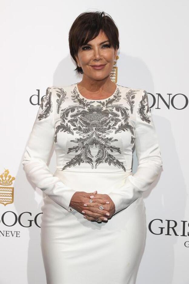 Kris Jenner podría haberse fracturado la muñeca tras el aparatoso accidente en el que se ha visto envuelta./getty.