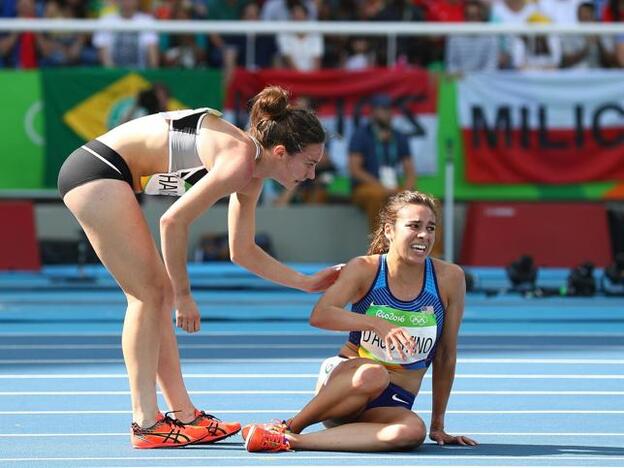 Nikki Hamblin y Abbey D'Agostino podrán correr la final de 5.000 metros si su estado físico se lo permite./getty.