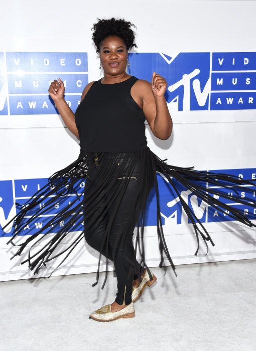 El look de Adrienne C. Moore en los MTV VMA 2016