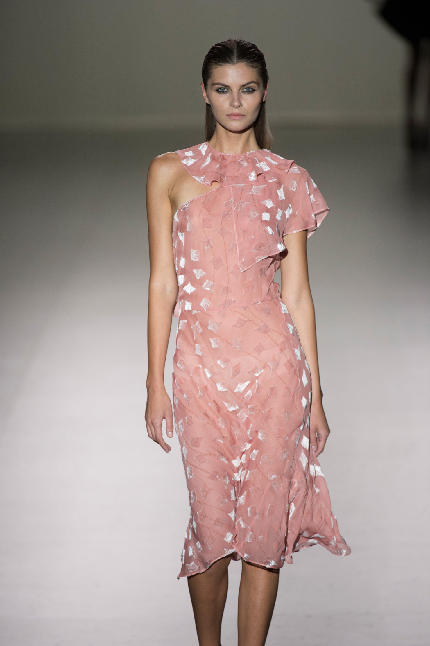 Vestido de Roberto Torretta para la primavera-verano 2017