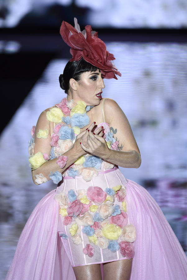 Rossy de Palma en el desfile de Andrés Sardá