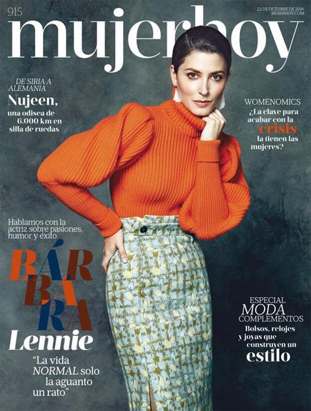 Una bellísima Bárbara Lennie es nuestra portada de Mujerhoy con look de Christian Dior y pendientes de Tiffany & Co. Estilismo de José Herrera./Chesco López