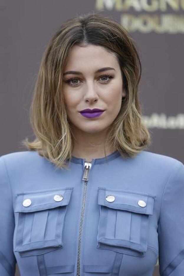 Blanca Suárez con los labios de color morado.