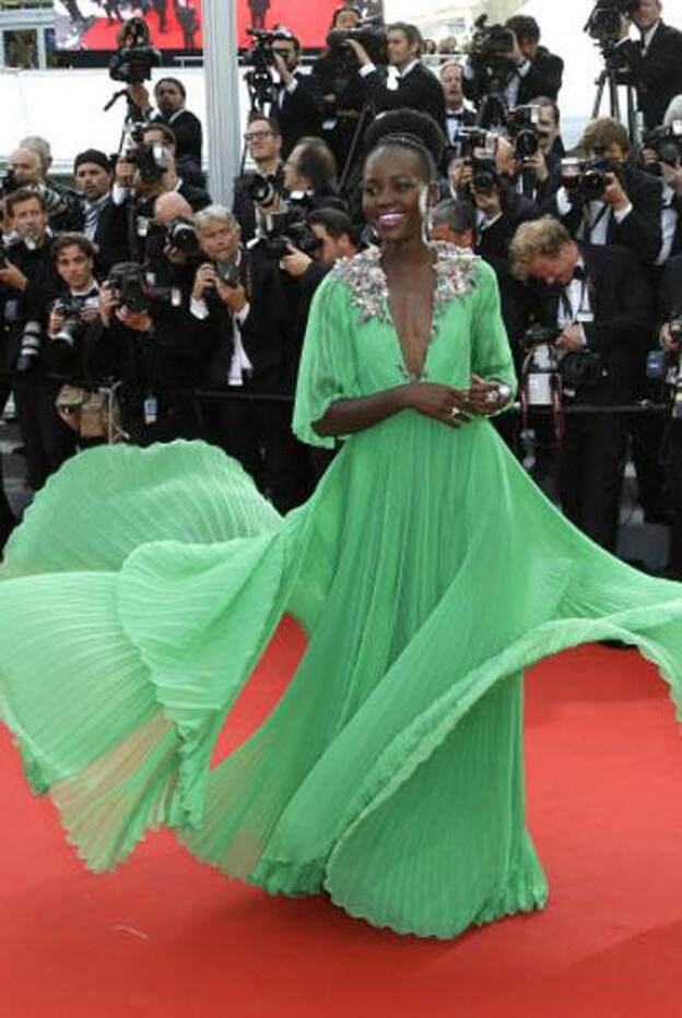 Lupita, en Cannes 2015, de Gucci.