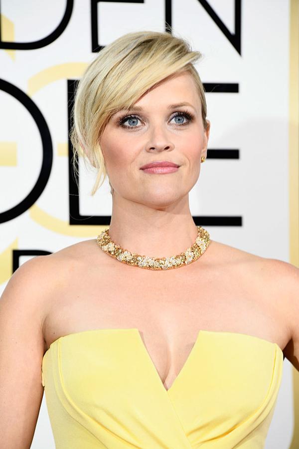 Los peinados y maquillajes de los Globos de Oro 2017: Reese Witherspoon