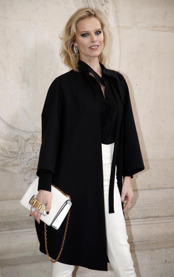 Famosas en el desfile de Christian Dior en París: Eva Herzigova