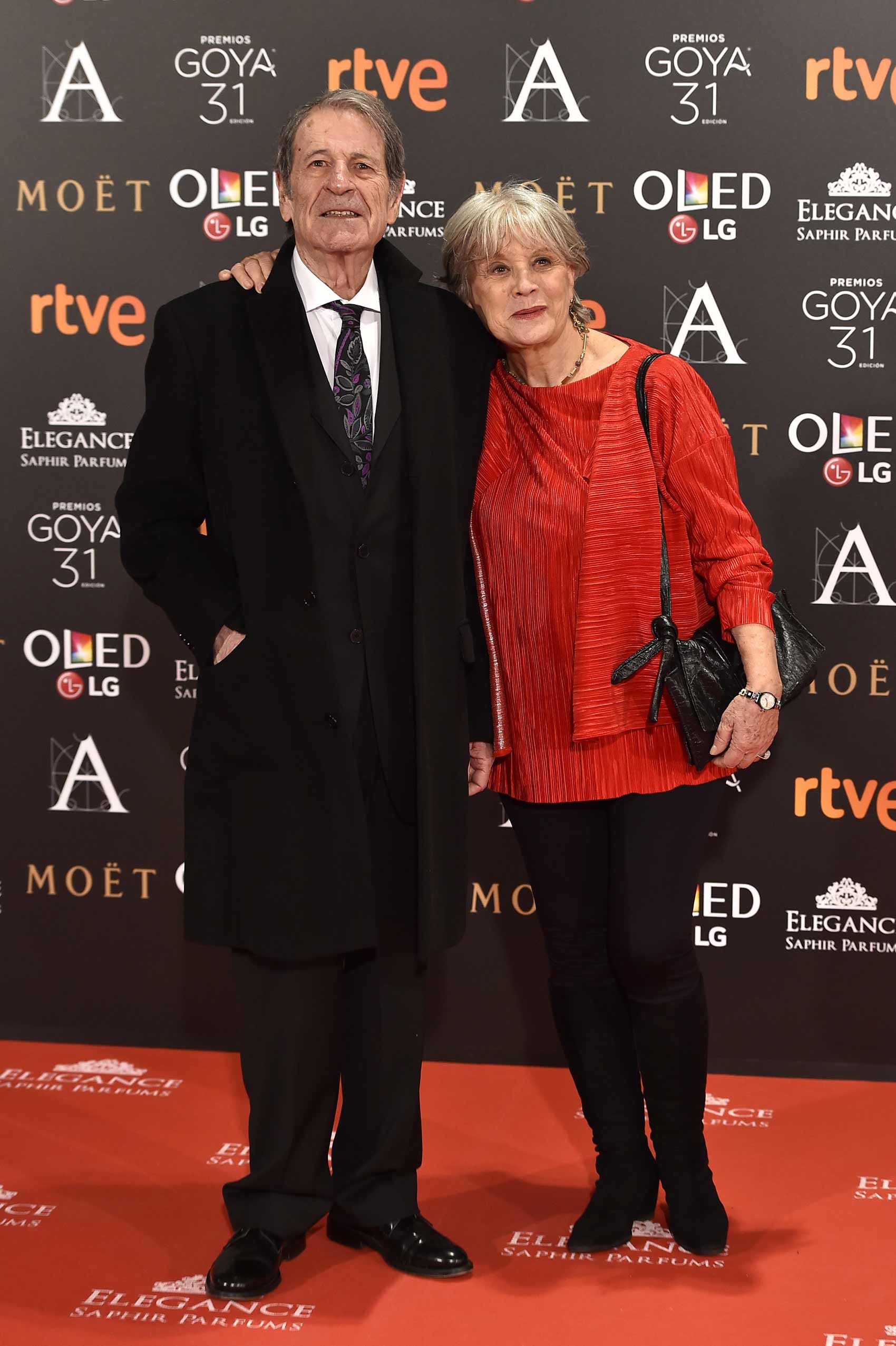 Parejas en la alfombra roja de los Goya 2017: Jose Manuel Cervino y Maite Blasco