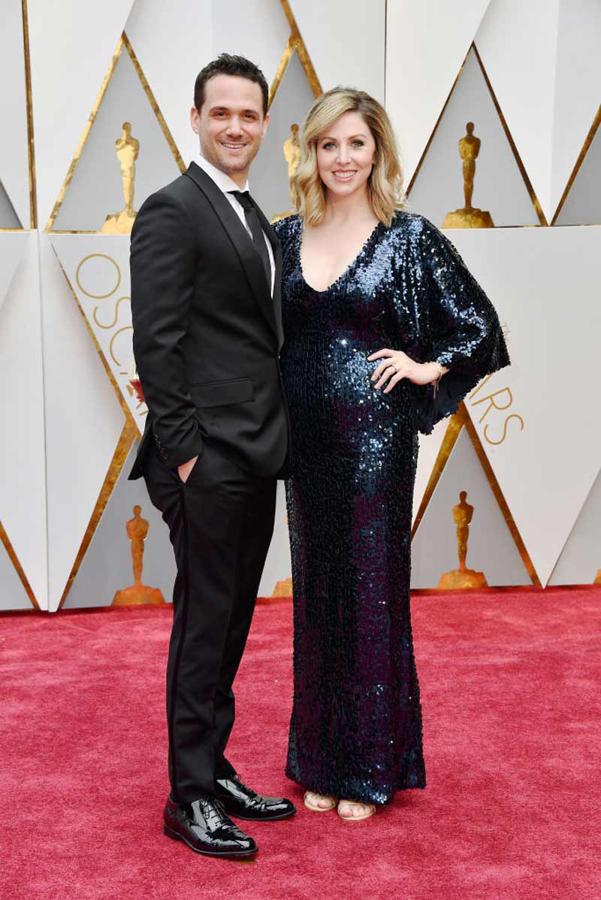 Las parejas en la alfombra roja de los Oscars 2017: Spencer Averick y su mujer