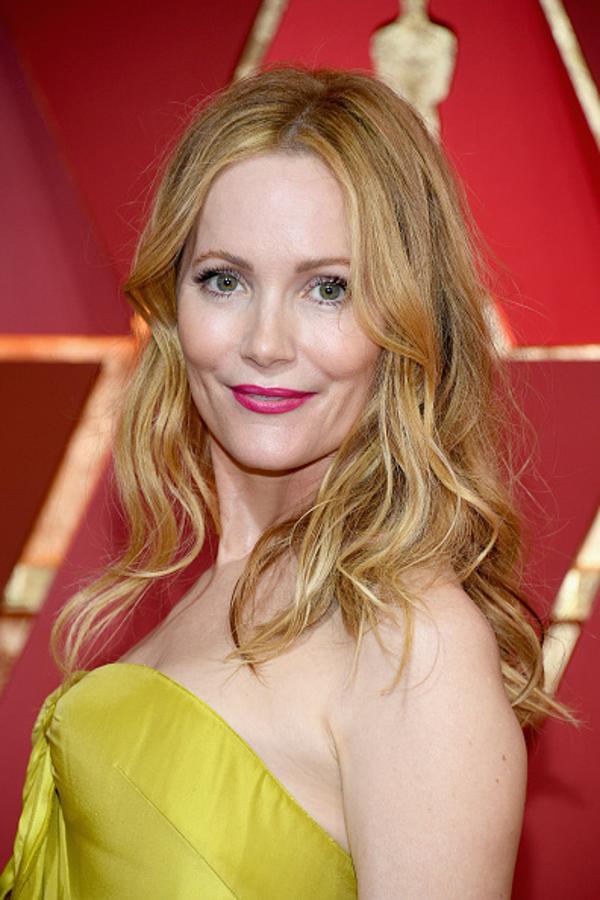 Los peinados y maquillajes de los Oscars 2017: Leslie Mann