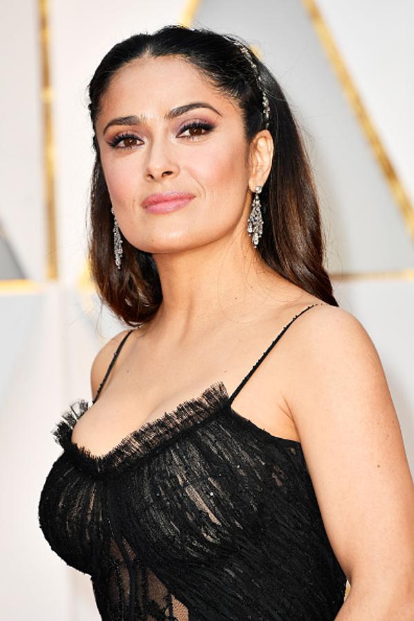 Los peinados y maquillajes de los Oscars 2017: Salma Hayek