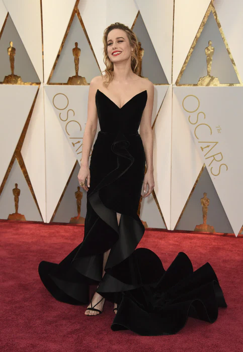 Los looks más elegantes de los Oscars 2017: Brie Larson