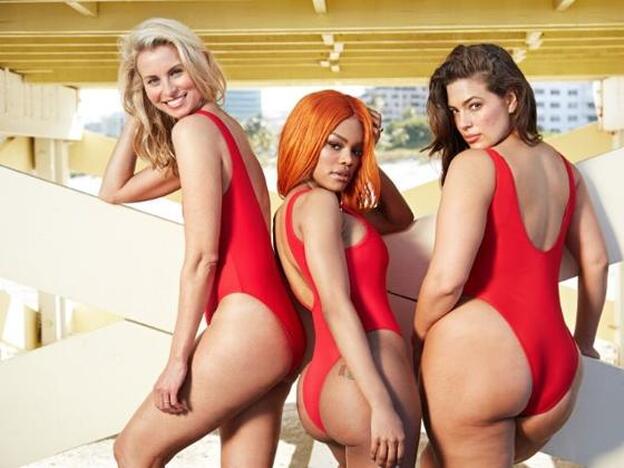 Ashley Graham, Teyana Taylor y Niki Taylor, con los bañadores inspirados en 'Los vigilantes de la playa'./Swimsuits for All