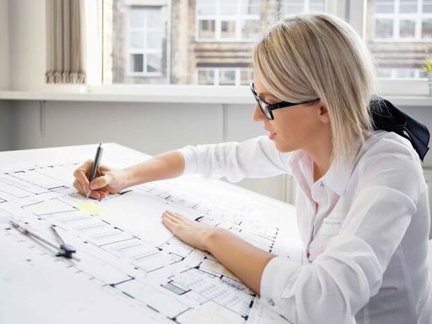 Mujer ingeniera./adobe stock