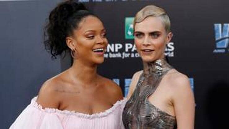 Rihanna y Cara Delevingne en la premiere de Valerian