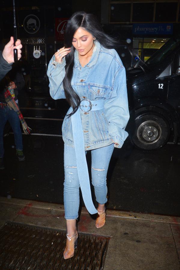 Las tendencias más atrevidas que ha llevado Kylie Jenner: canadian tuxedo