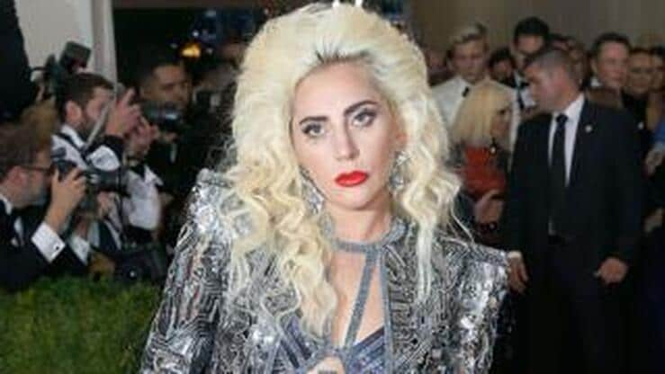 Fotos Los Looks Más Extravagantes De Lady Gaga Mujer Hoy