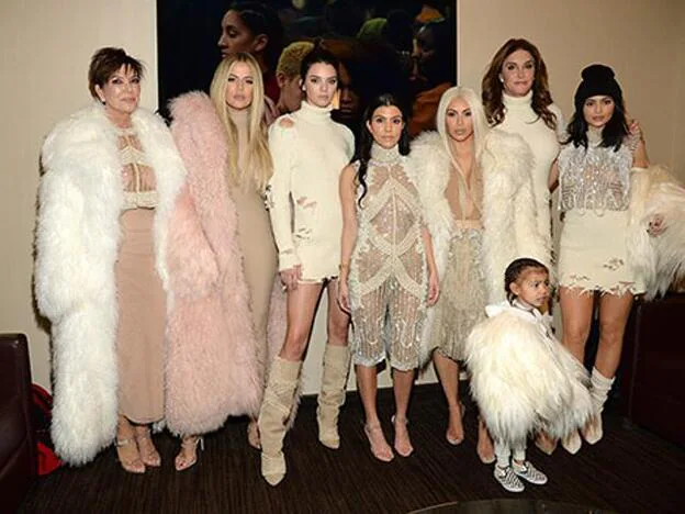 La familia de las Kardashian juntas./getty